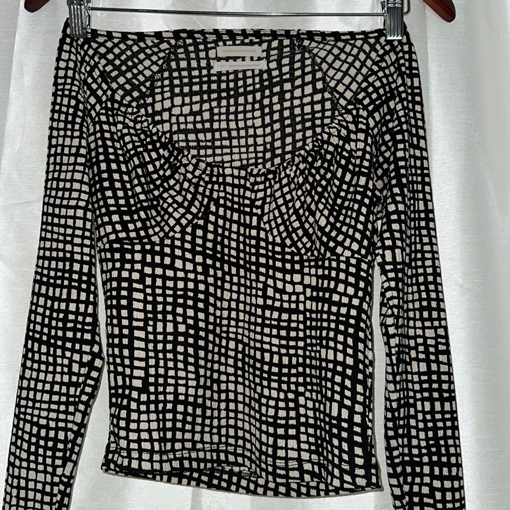UO Long Sleeve Top